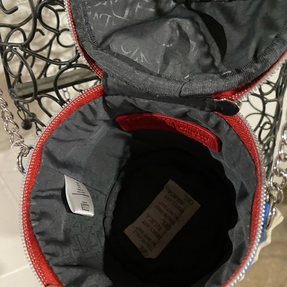 Danielle Nicole Marvel Spider-Man Cupcake Crossbody bag NWT - Picture 3 of 6